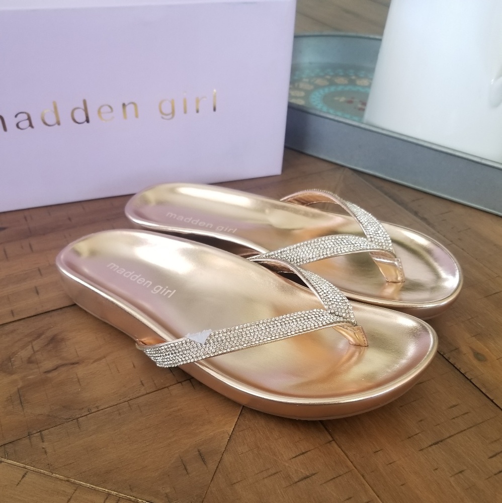 🆕️ Madden Girl Sandals